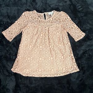 Peach colored Lace blouse from Monteau sized XS